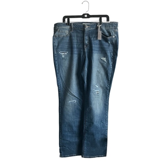 Lane Bryant MID-RISE
SUPER STRETCH Boot Cut Jean, New with Tags - Picture 2 of 7